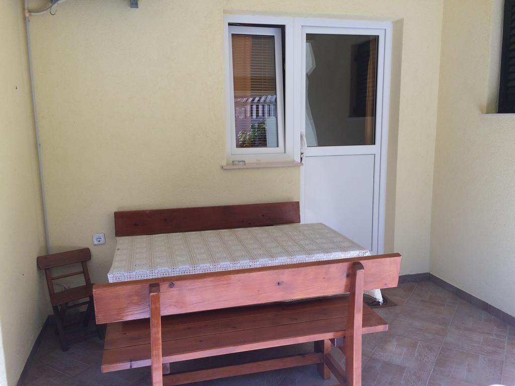 Apartment Kolundzic Novi Vinodolski Habitación foto