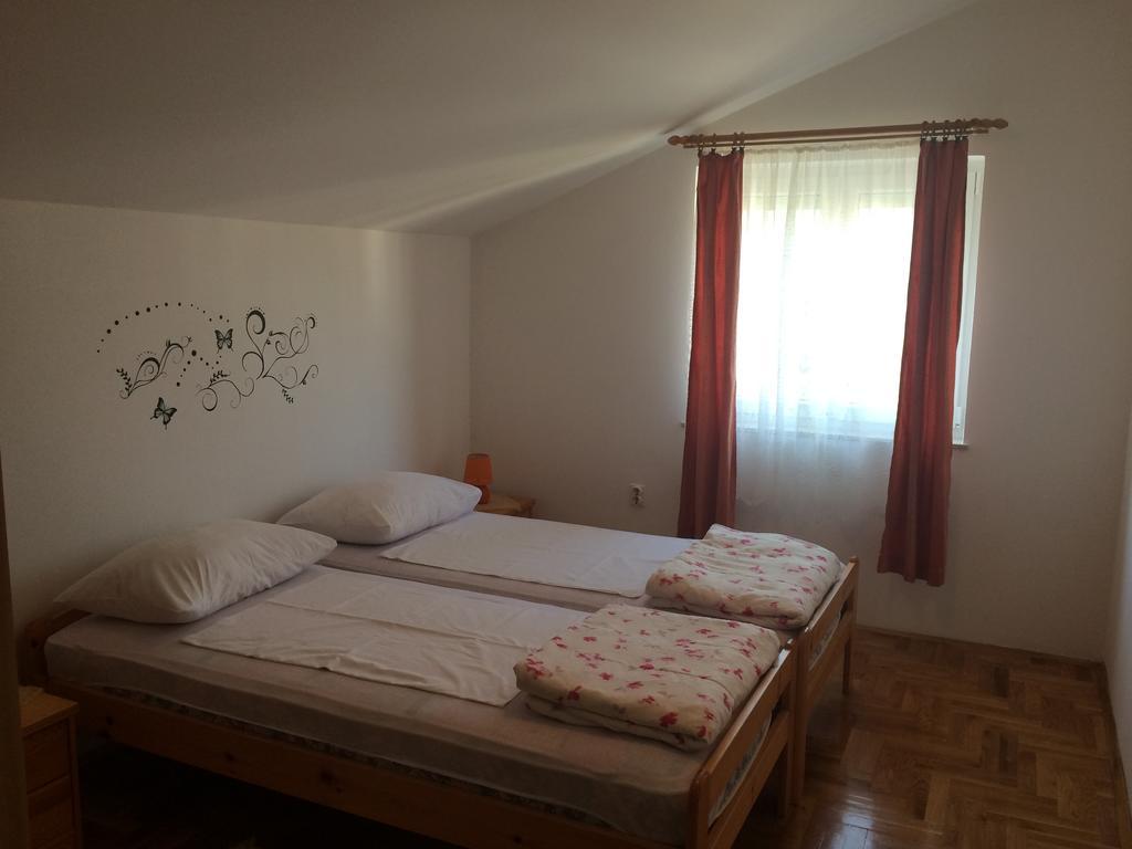Apartment Kolundzic Novi Vinodolski Habitación foto