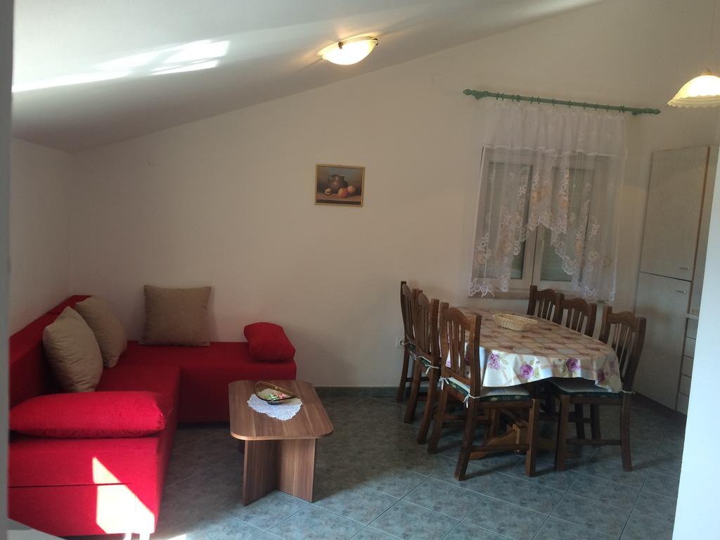 Apartment Kolundzic Novi Vinodolski Habitación foto
